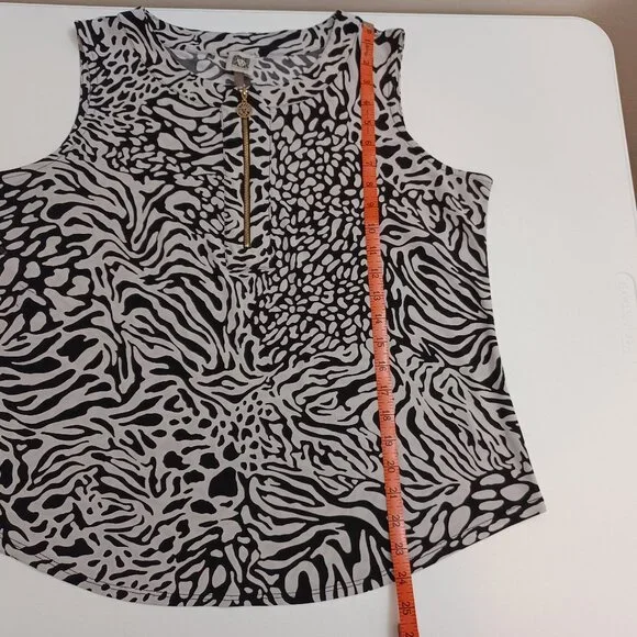 Women's Anne Klein Zebra Print 1/4 Zipper Sleeveless Blouse Size Large - Picture 6 of 7